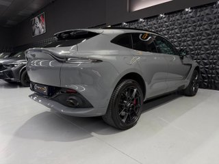 Aston Martin DBX 2022