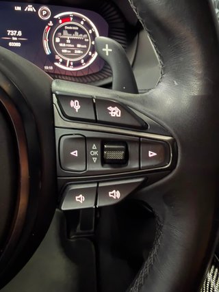 Aston Martin DBX 2022