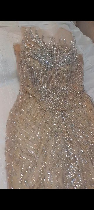 Vestido de fiesta dorado y plateado piedras crista