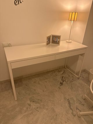 Scrivania Ikea Mike Bianca 132x58