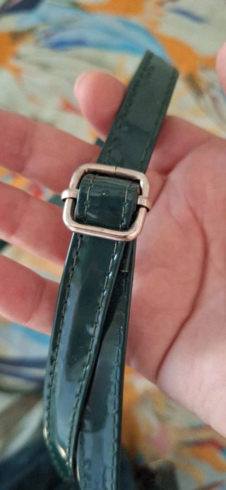 Borsetta verde scuro in camoscio