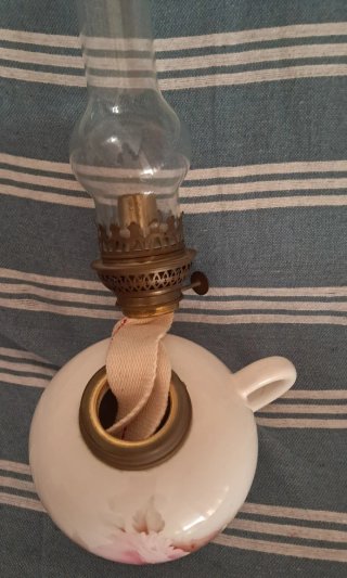 Lámpara de queroseno de porcelana