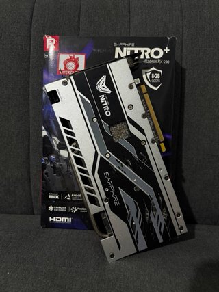 Sapphire Nitro RX 590 8GB Tarjeta Gráfica