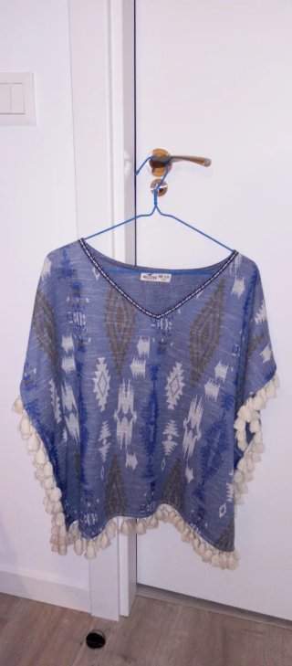 Poncho Hollister Talla Única Azul y Beige