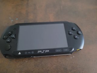 PSP STREET E1000