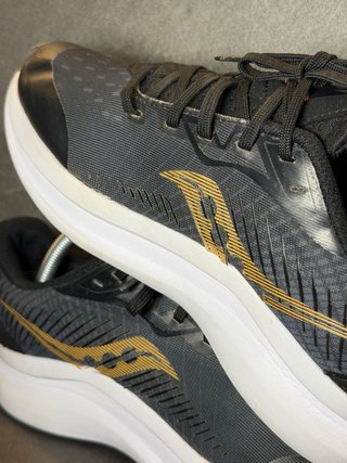 Scarpe da running Saucony uomo nere oro