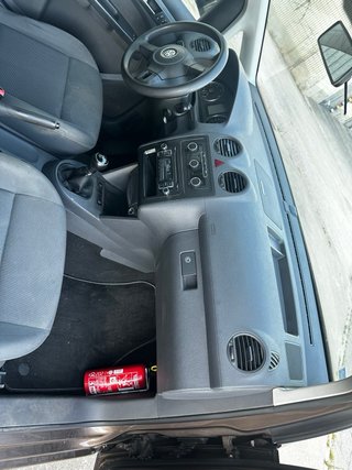 Volkswagen Caddy 2012
