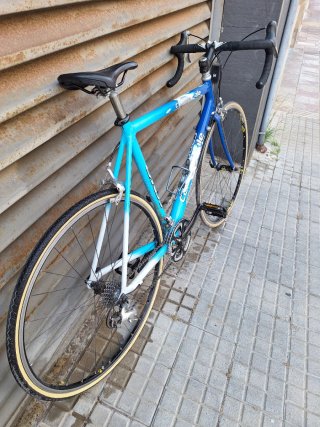Bicicleta de carretera Cannondale CAAD 3 azul
