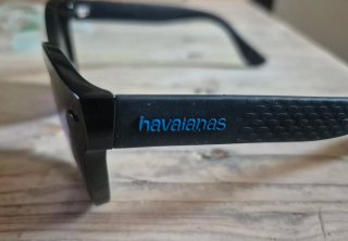 Occhiali da sole Havaianas neri con lenti blu