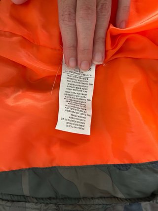 Chaleco niño camuflaje naranja Benetton