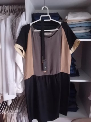 Vestido de raso Monisimo
