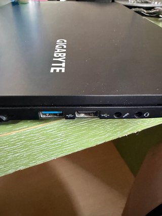 Portátil GIGABYTE - G5 MF5( portatil gaming