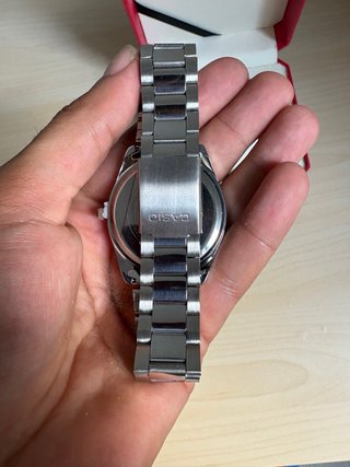 Reloj Casio MTP-1302 Esfera Roja