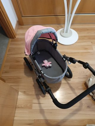Cochecito de juguete para bebé rosa y gris