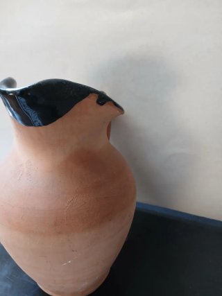 Brocca in terracotta