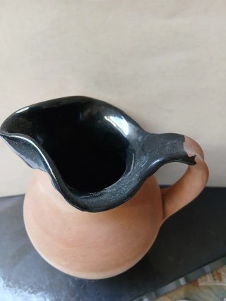 Brocca in terracotta