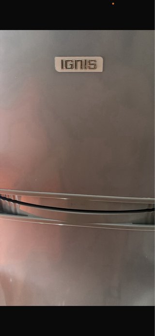 Frigorífico IGNIS de 2 puertas – Como nuevo