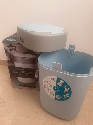 Papelera Tommee Tippee Twist & Click