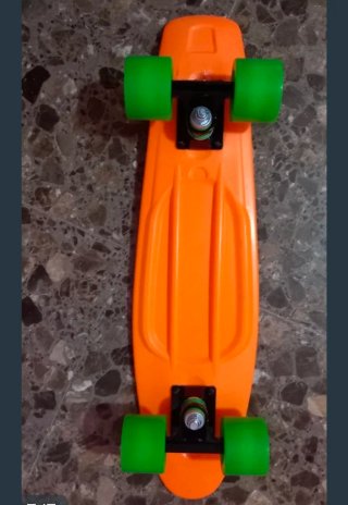 Patín infantil naranja como nuevo