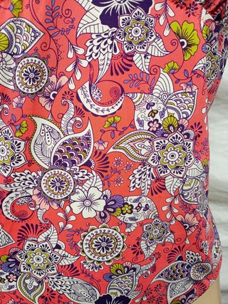 Bañador estampado mujer talla 50. Nuevo