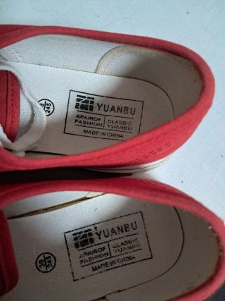 Zapatillas rojas tela Yuanbu Talla 39