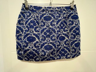 Minifalda asimétrica Zara
