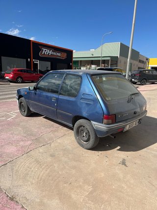 Peugeot 205 1998