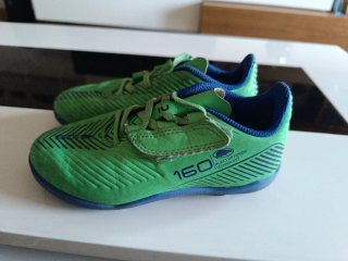 Botas de fútbol multitaco talla 29