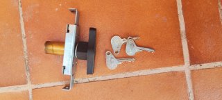 Cerradura de puerta AUMON con 3 llaves