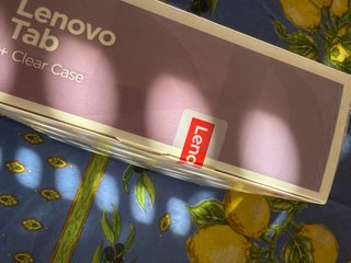 Lenovo Tab 10.1 (4GB/128GB) + Clear Case