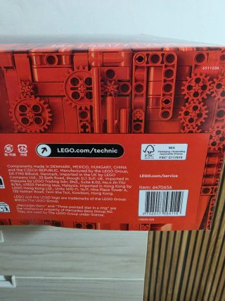 Lote LEGO Technic 42177 + Marvel 76261