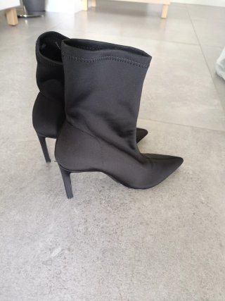 Botines Stradivarius Talla 37 Negros
