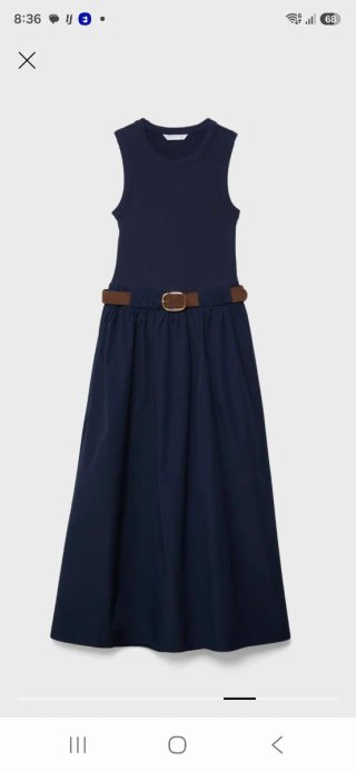 Vestido azul con cinturón marrón