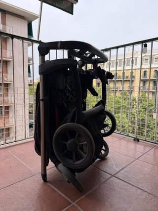 Cochecito bebé + silla evolutiva + portabebés