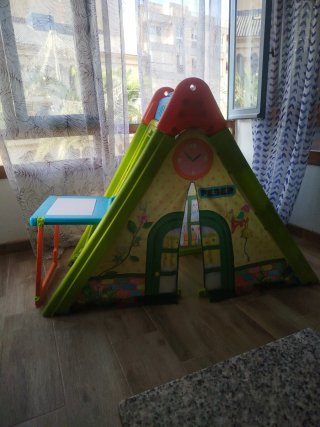 Casita de juguete infantil