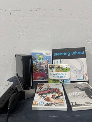 Nintendo Wii Nera + 4 Giochi + Volante