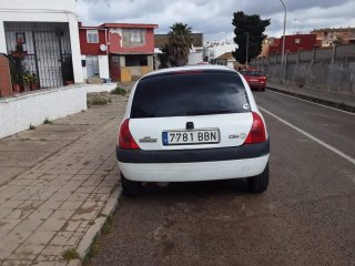 Renault Clio 2001