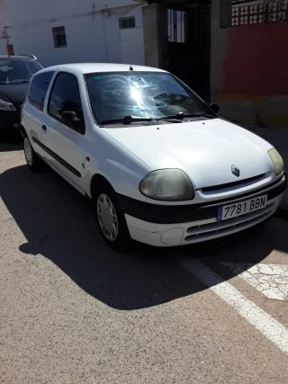Renault Clio 2001