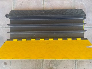 Rampa Protector Cable VEVOR 3 Canales