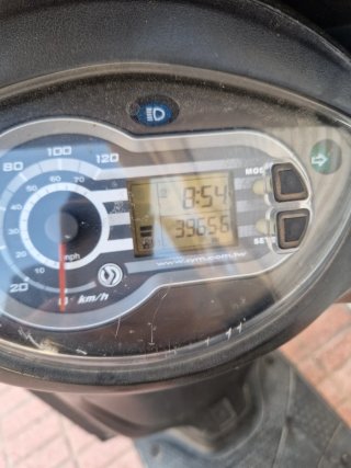 SYMPHONY SR 125  AVERIADA