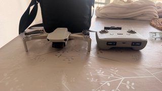 Dron DJI Mini 4K Gris y Blanco