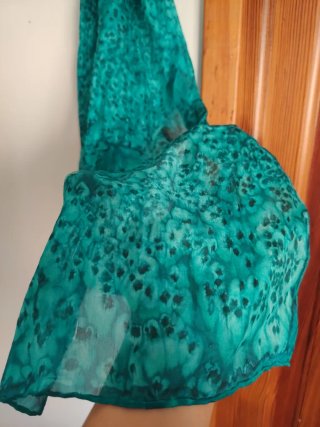 Pañuelo de seda verde y turquesa