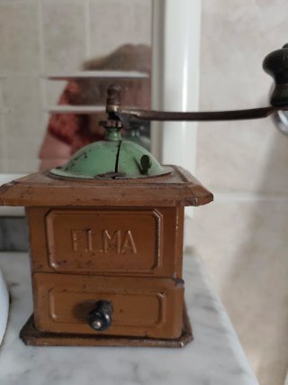 Molinillo de café vintage ELMA