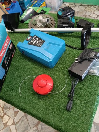 Kit Decespugliatore 168V con Batteria