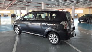 Toyota Verso 2006