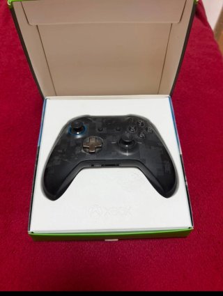 Xbox One S Battlefield 1 + Mando Edición PUB