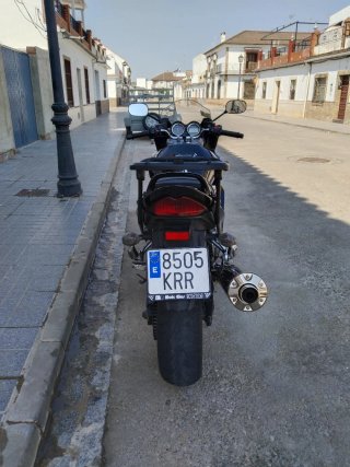 Suzuki GSF Bandit 1250 Negra