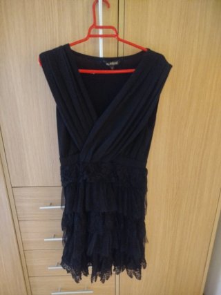 vestido negro fiesta volantes encaje