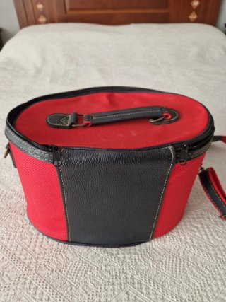 Neceser John Travel Rojo y Negro