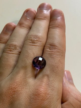 Ametista naturale 4.00 ct taglio round brillante.